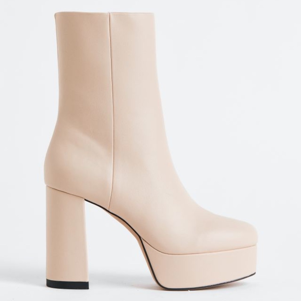 Light beige platform boots